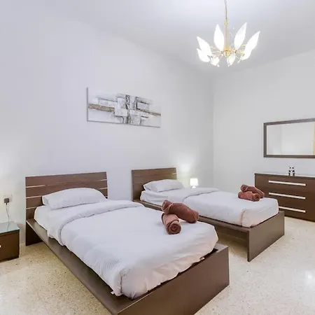 아파트 Luxury Waterfront In Prime Area 슬리에마