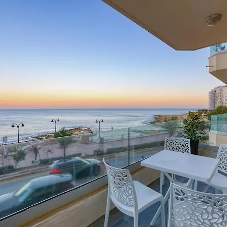 Lavish Sea View In The Heart Of Слима