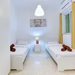 Luxury Waterfront In Prime Area * Sliema