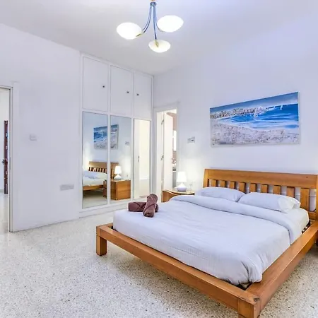Lavish Sea View In The Heart Of