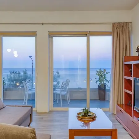 דירה Luxury Waterfront In Prime Area סליאמה